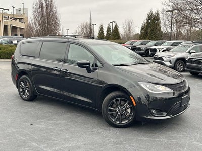 2020 Chrysler Pacifica Launch Edition