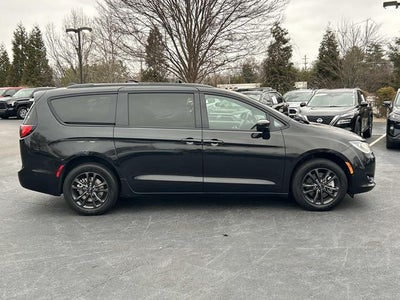 2020 Chrysler Pacifica Launch Edition