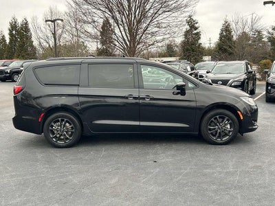 2020 Chrysler Pacifica Launch Edition