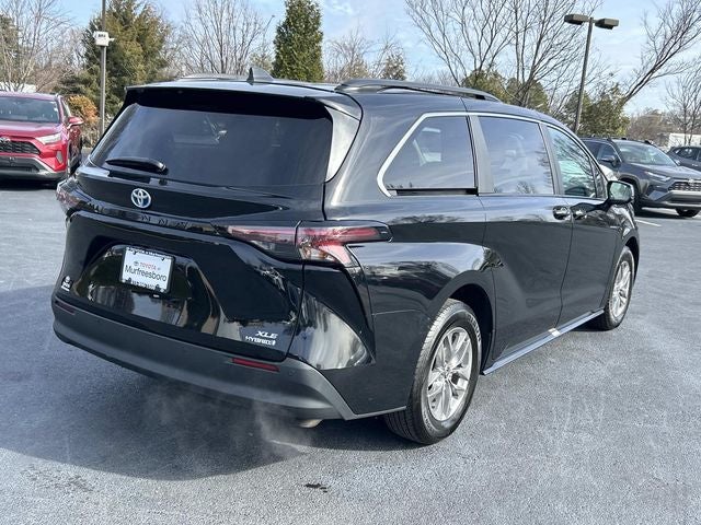 2024 Toyota Sienna XLE 7 Passenger