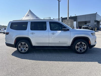 2024 Jeep Wagoneer Base