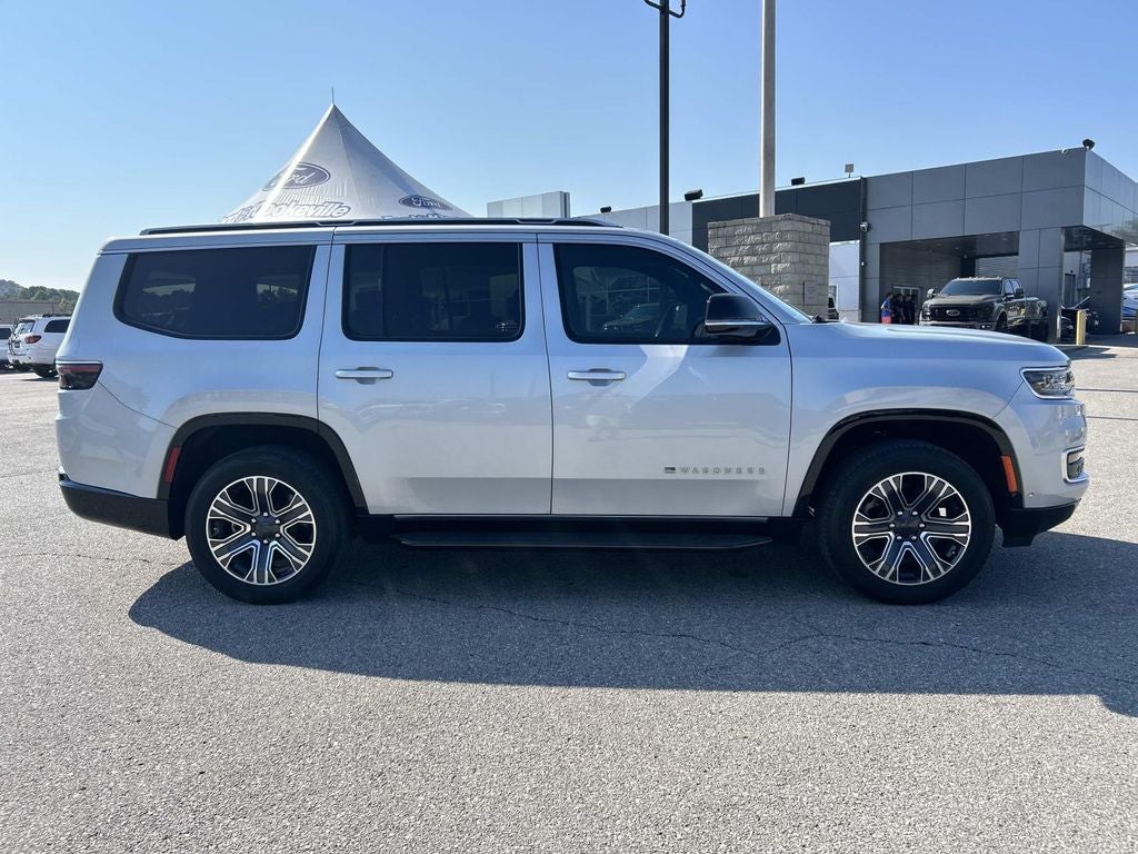 2024 Jeep Wagoneer Base
