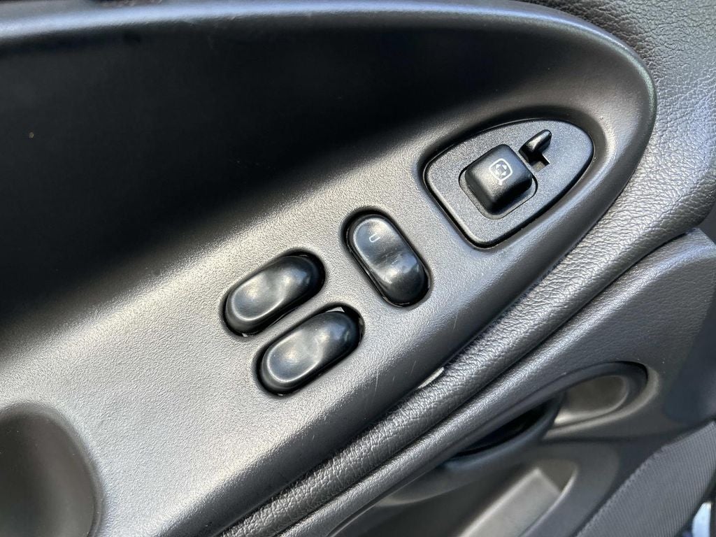 2004 Ford Mustang Mach 1 Premium