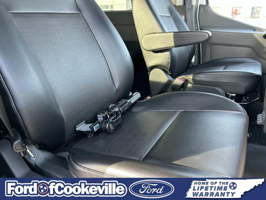 2025 Ford Transit Passenger Wagon XL