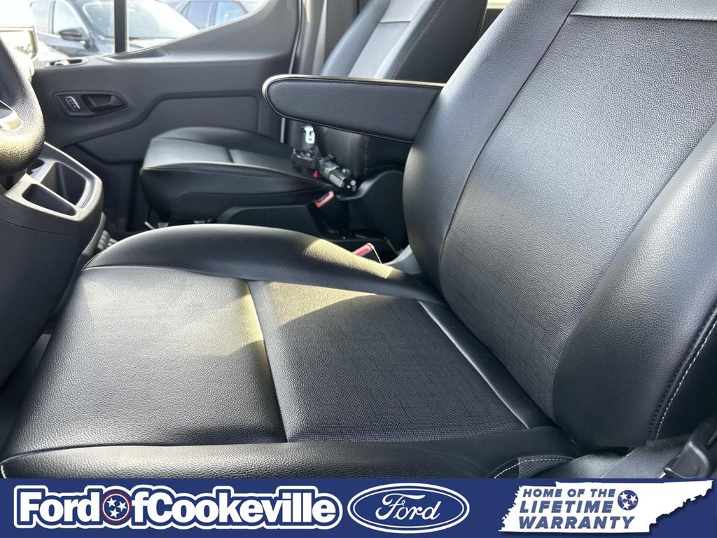 2025 Ford Transit Passenger Wagon XL