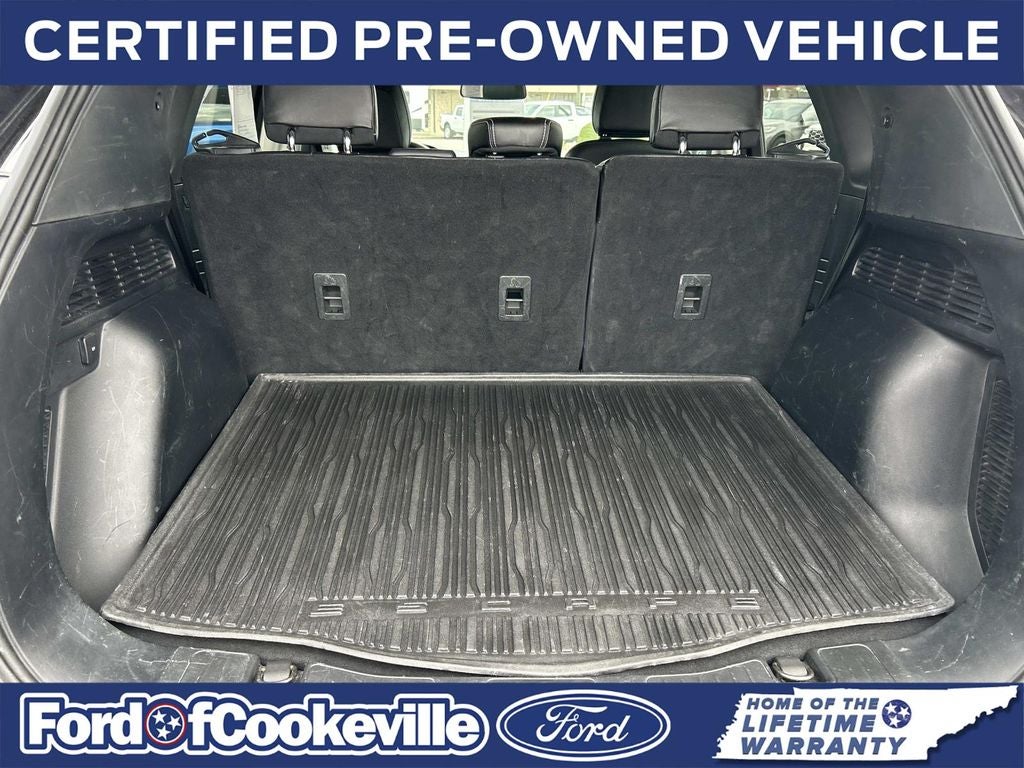 2022 Ford Escape Titanium