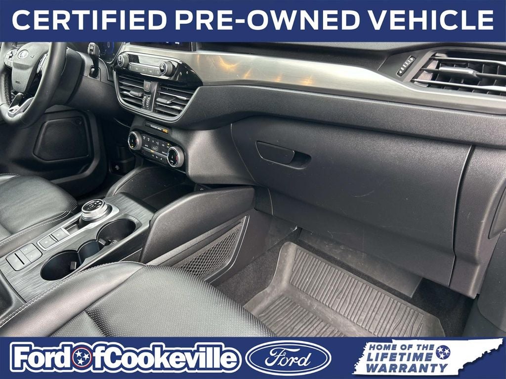 2022 Ford Escape Titanium