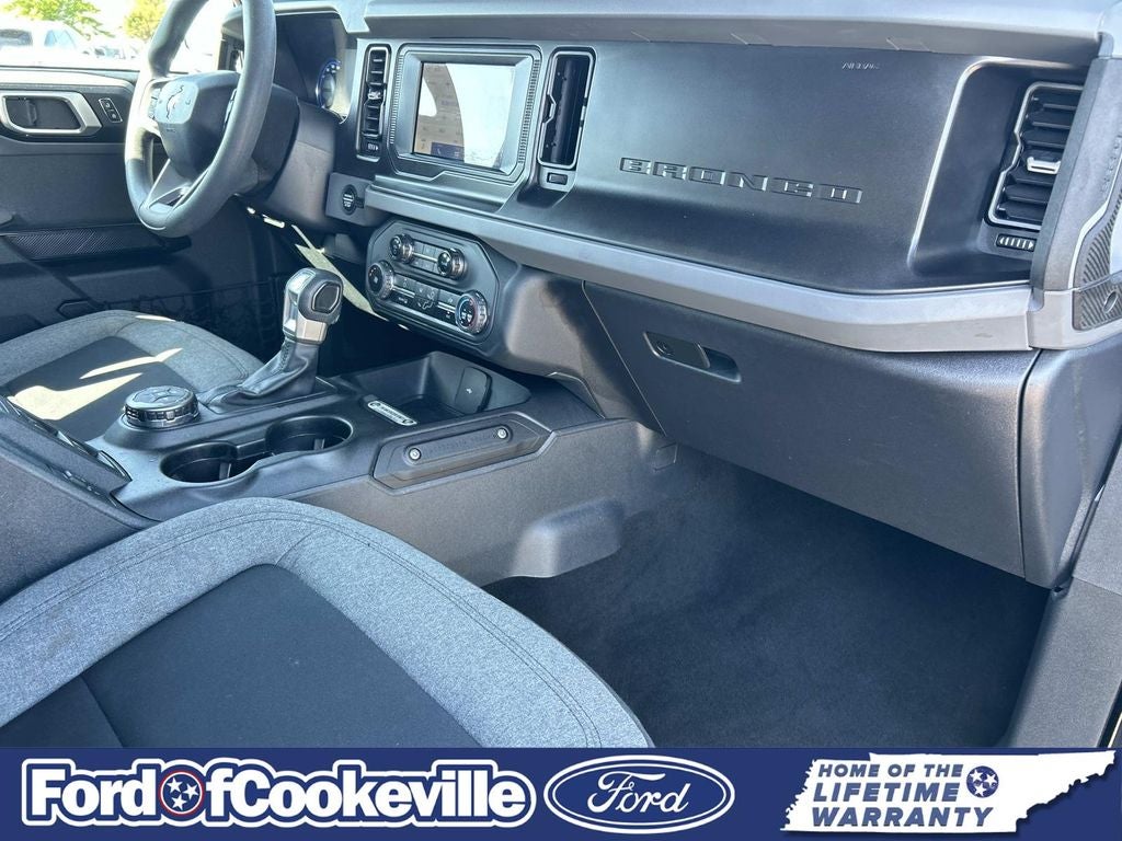 2023 Ford Bronco Base