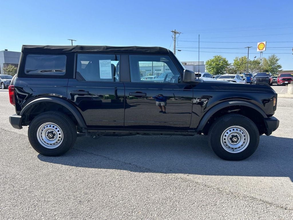 2023 Ford Bronco Base