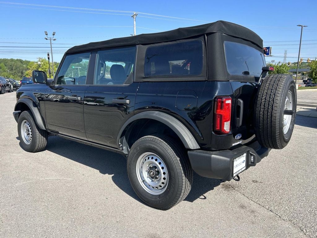 2023 Ford Bronco Base