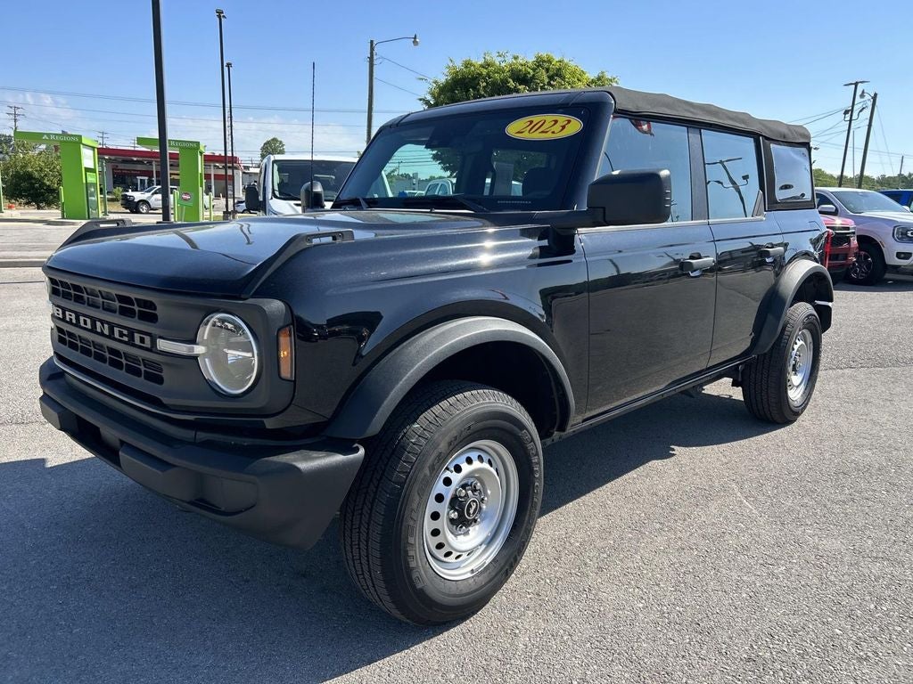 2023 Ford Bronco Base
