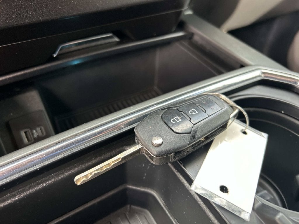 2022 Ford Super Duty F-250 Pickup XLT