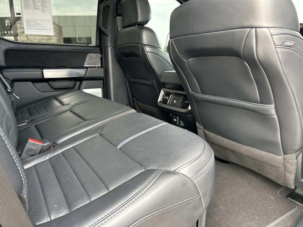 2025 Ford Super Duty F-250 Pickup Platinum