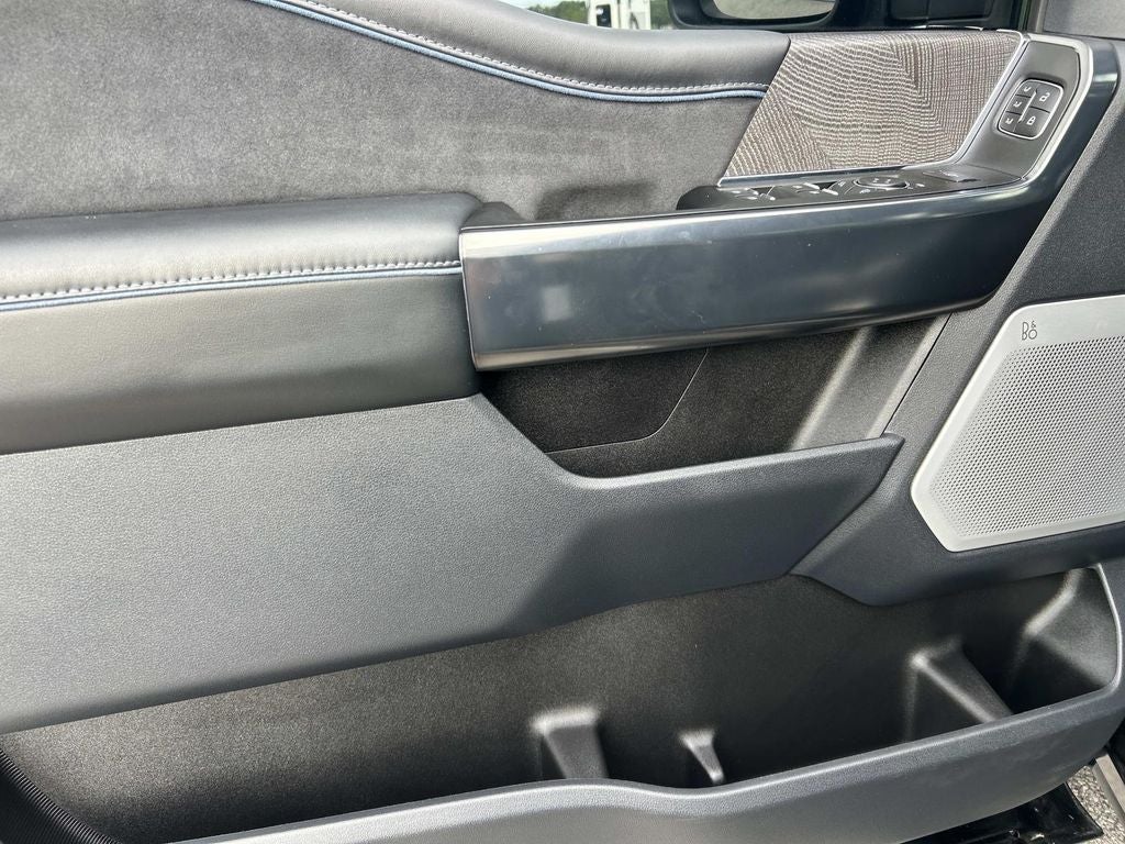 2025 Ford Super Duty F-250 Pickup Platinum