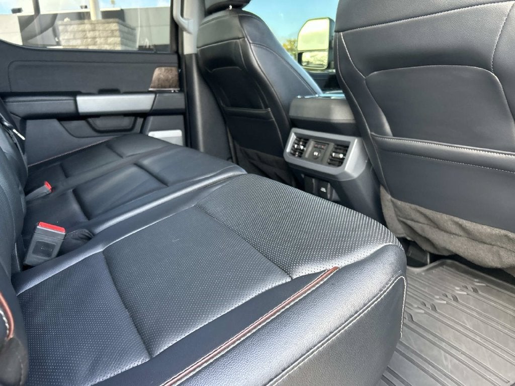 2024 Ford Super Duty F-250 Pickup Lariat