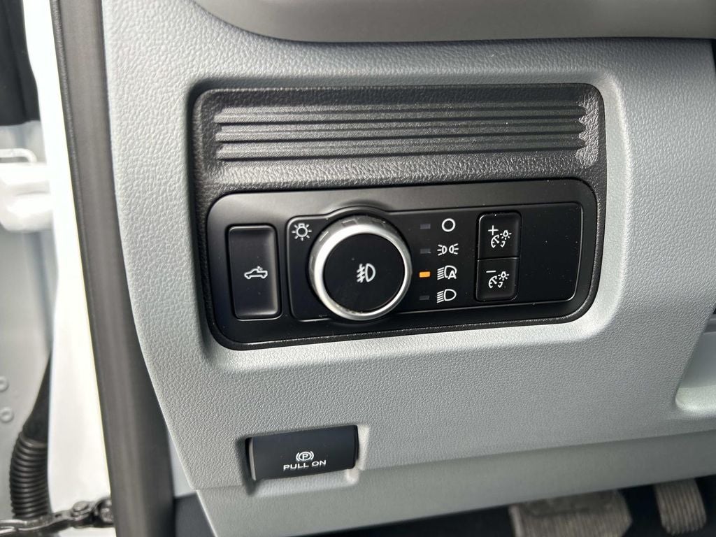 2025 Ford Super Duty F-250 Pickup XL