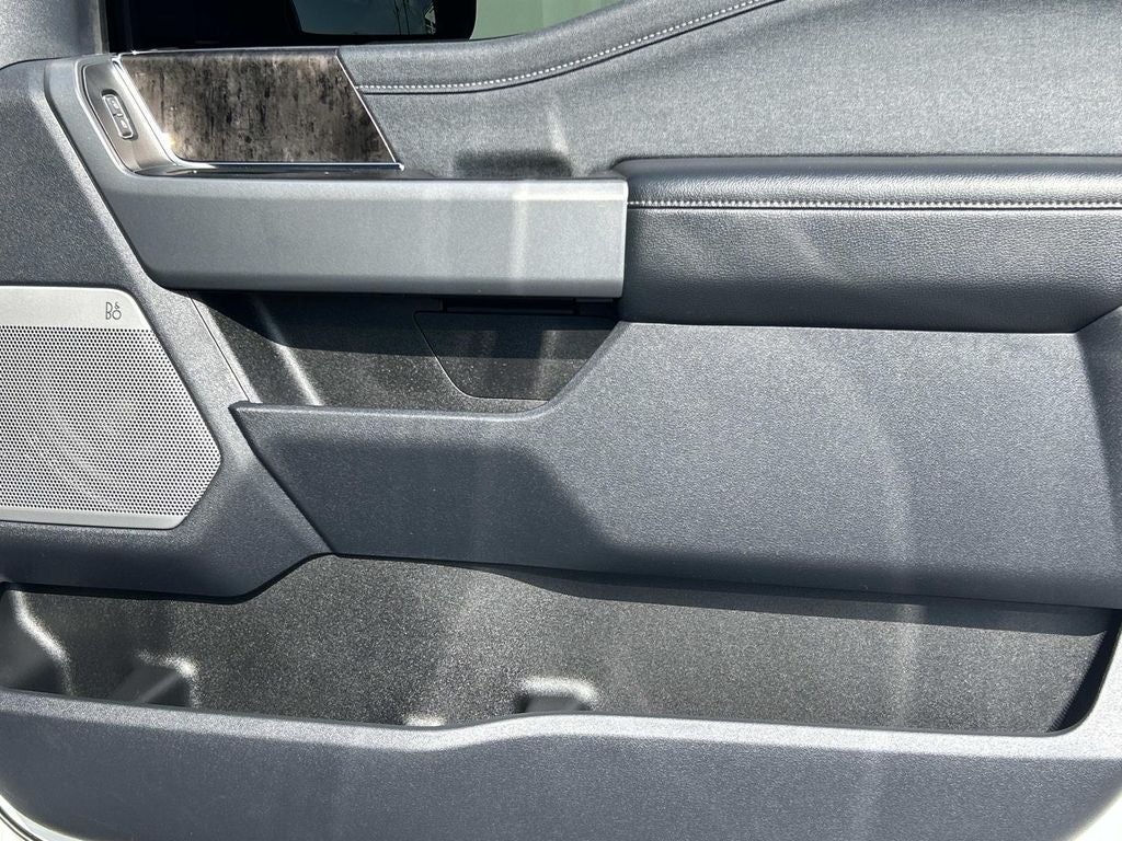 2024 Ford Super Duty F-350 SRW Pickup Lariat