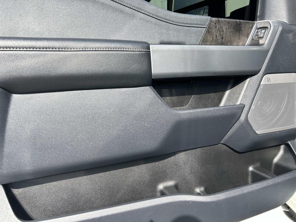 2024 Ford Super Duty F-350 SRW Pickup Lariat
