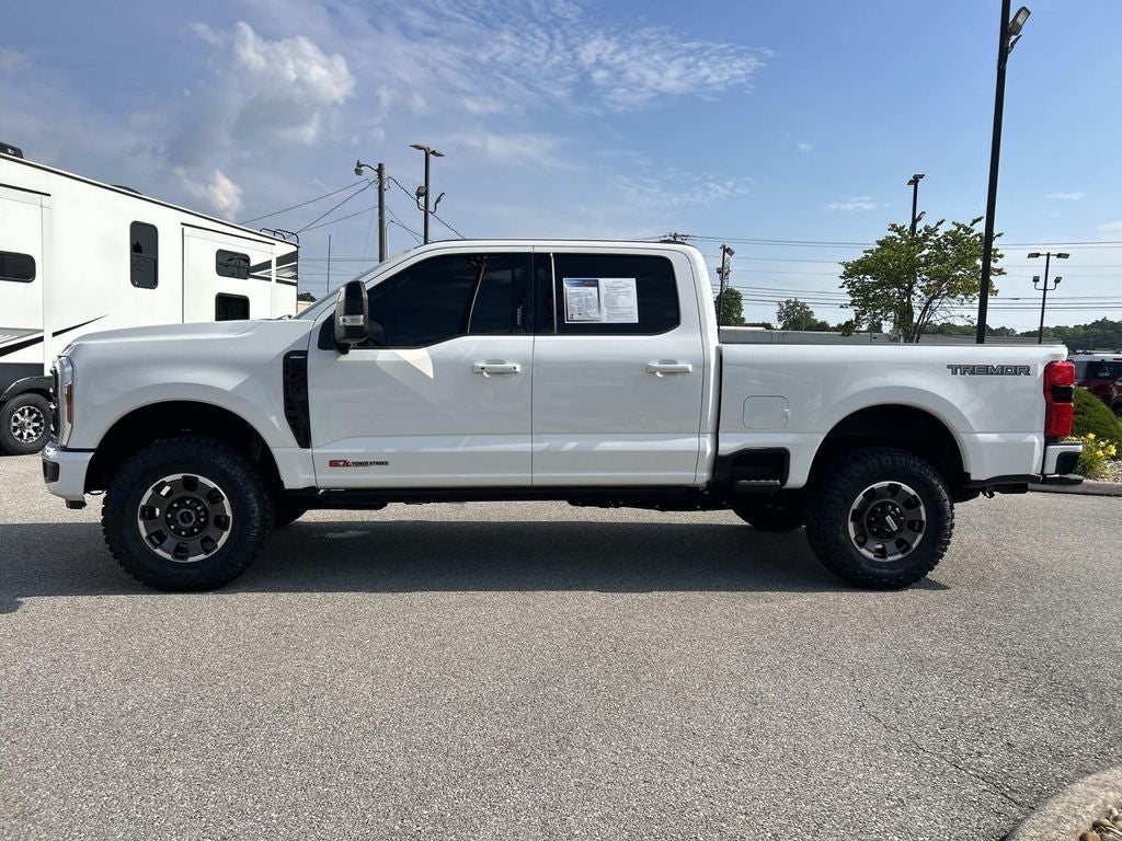 2024 Ford Super Duty F-350 SRW Pickup Lariat
