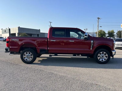 2026 Ford Super Duty F-350 SRW Pickup Lariat