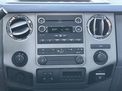 2011 Ford Super Duty F-350 SRW Pickup XLT