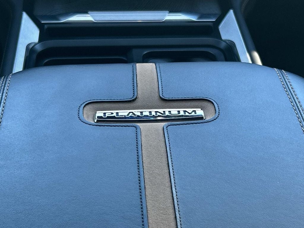2024 Ford Super Duty F-350 DRW Pickup Platinum