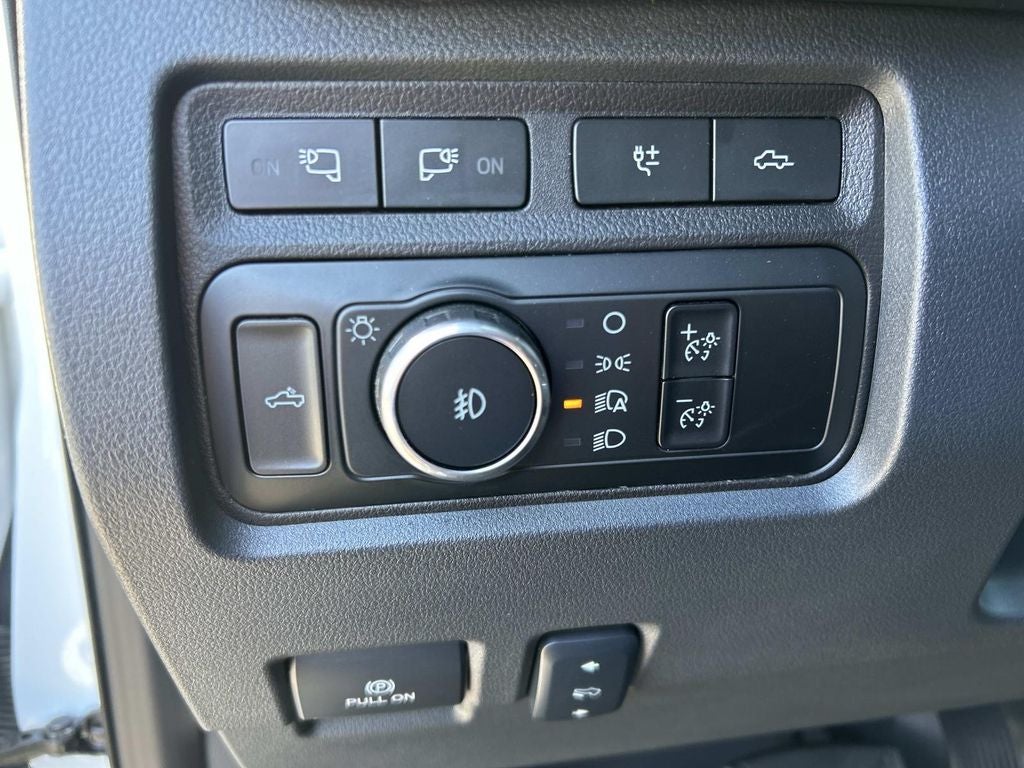 2024 Ford Super Duty F-350 DRW Pickup Platinum