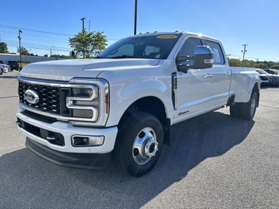 2024 Ford Super Duty F-350 DRW Pickup Platinum