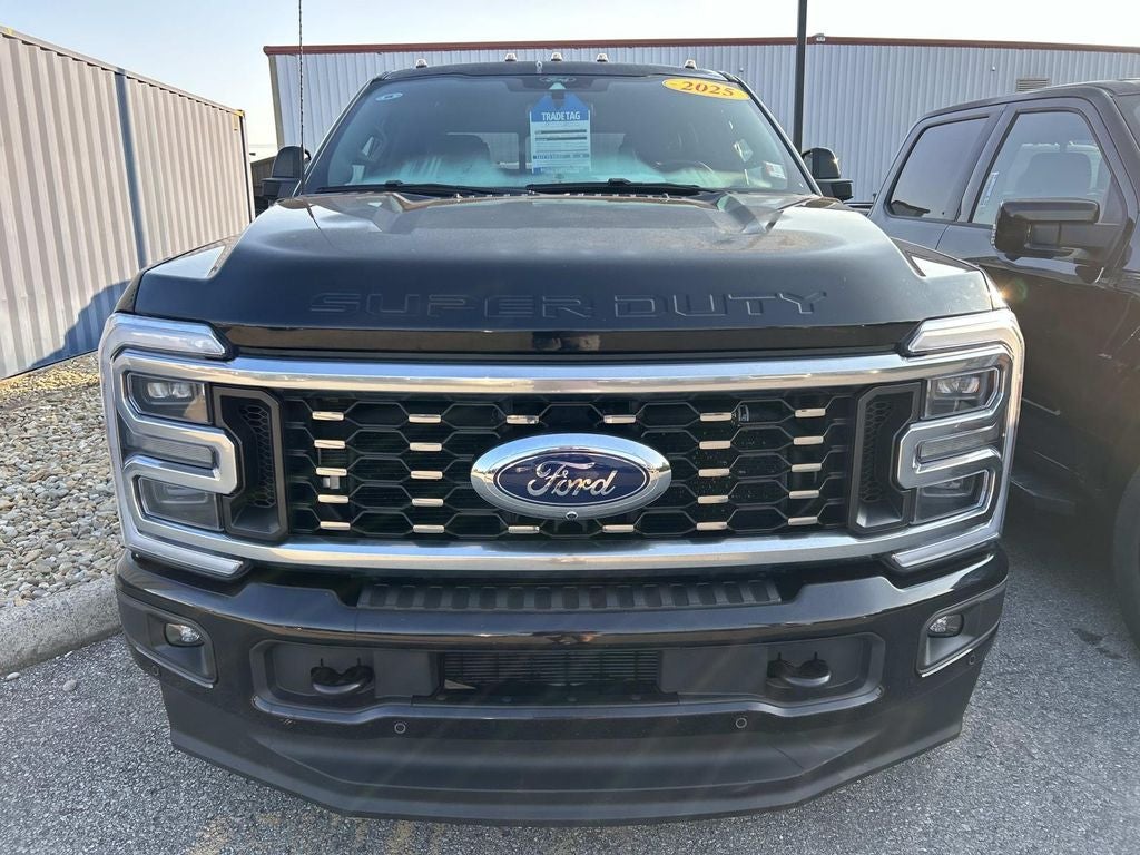 2025 Ford Super Duty F-350 DRW Pickup Platinum