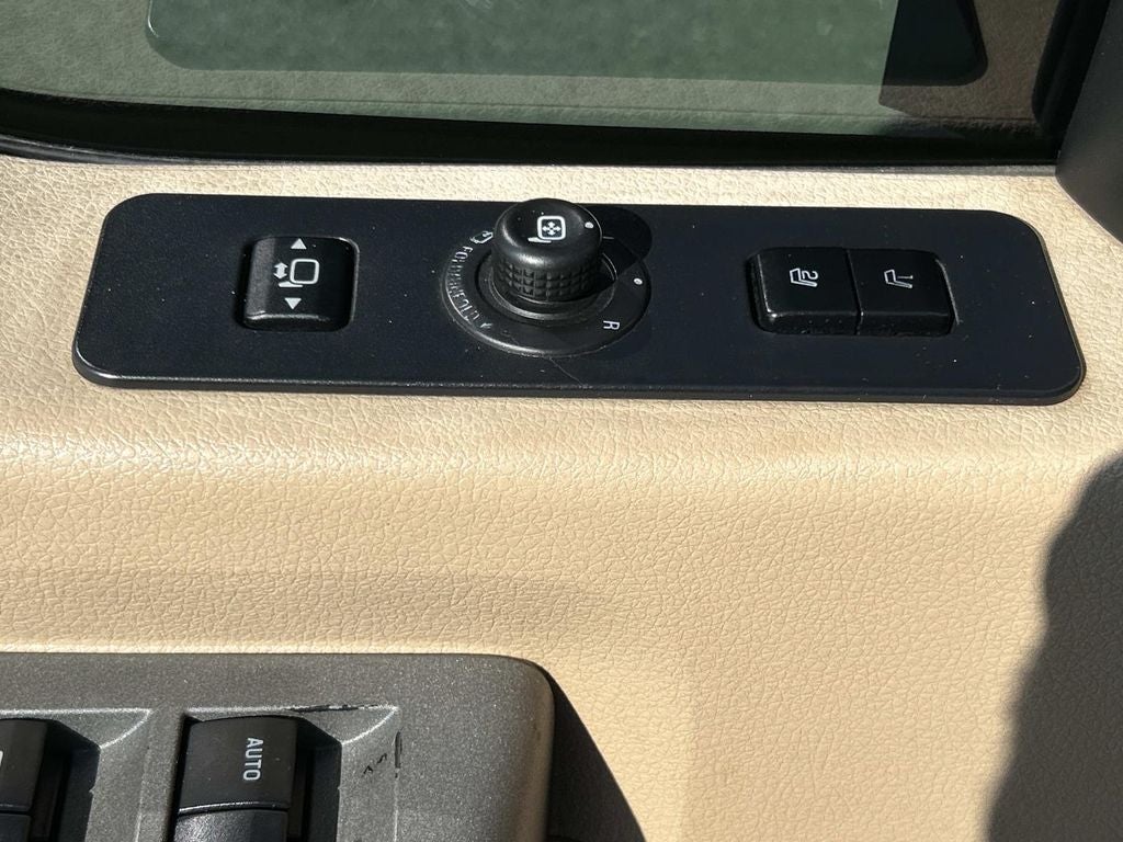 2012 Ford Super Duty F-350 DRW Pickup Lariat