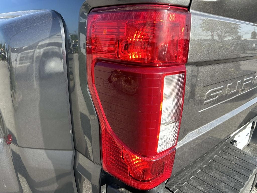 2022 Ford Super Duty F-350 DRW Pickup XLT