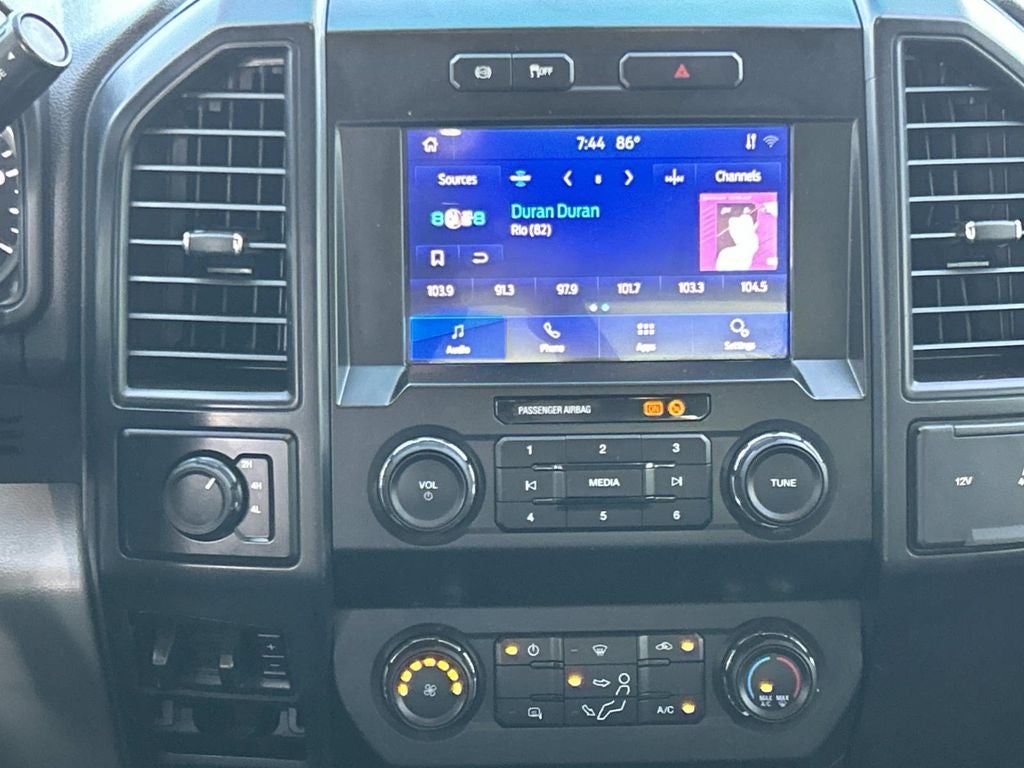 2022 Ford Super Duty F-350 DRW Pickup XLT