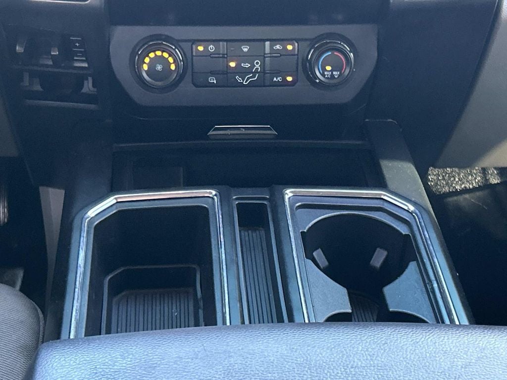 2022 Ford Super Duty F-350 DRW Pickup XLT