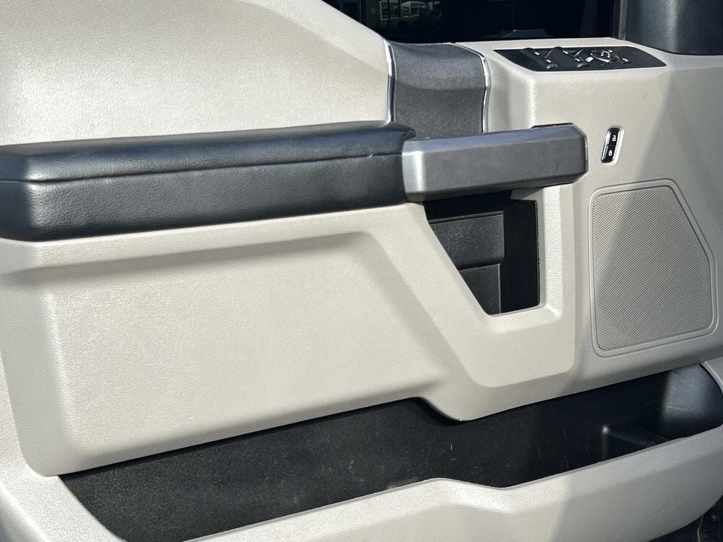 2022 Ford Super Duty F-350 DRW Pickup XLT