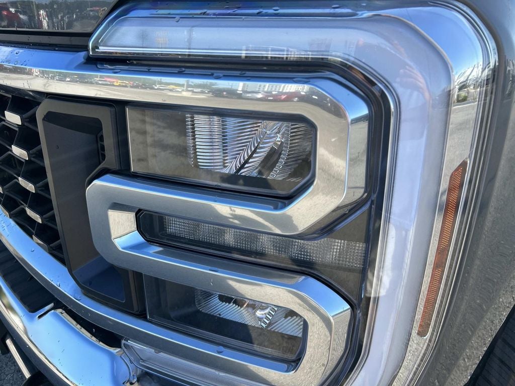 2025 Ford Super Duty F-350 DRW Pickup Lariat
