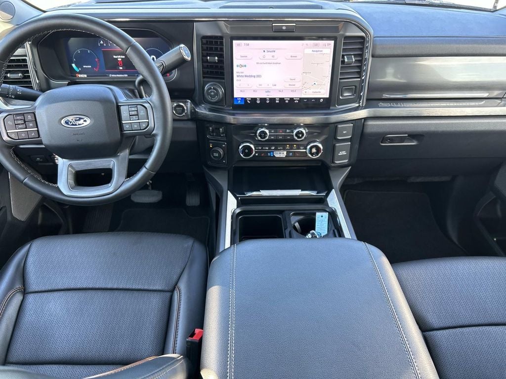 2025 Ford Super Duty F-350 DRW Pickup Lariat
