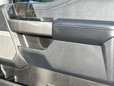 2025 Ford Super Duty F-350 DRW Pickup Lariat
