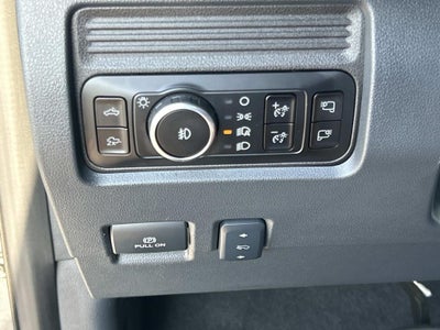 2025 Ford Super Duty F-350 DRW Pickup Lariat