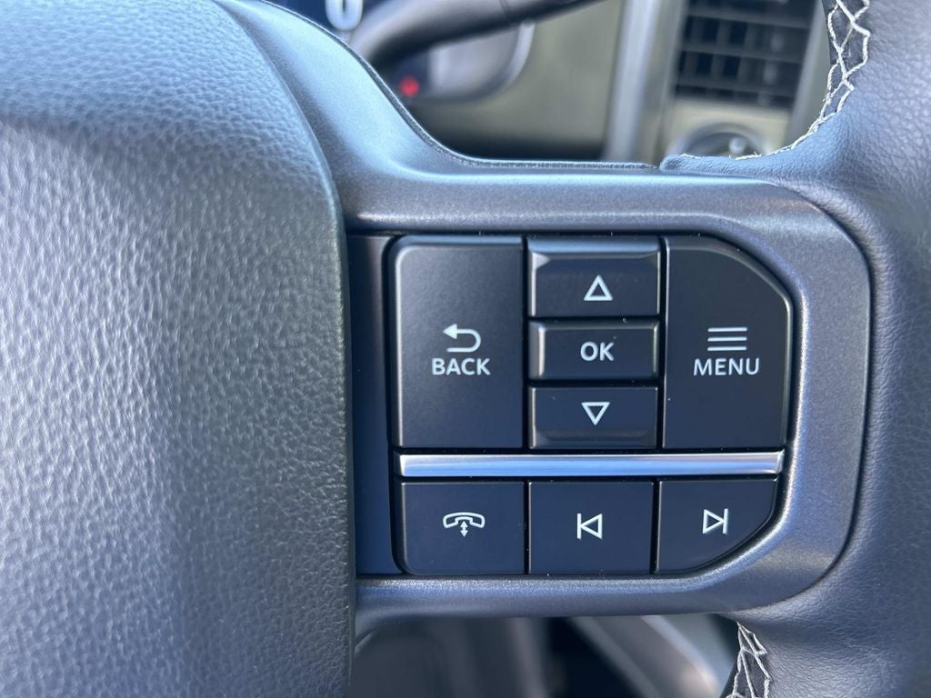 2025 Ford Super Duty F-350 DRW Pickup Lariat