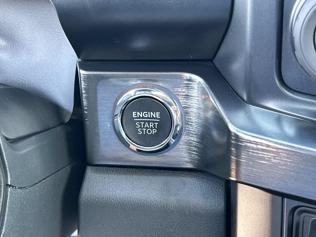 2025 Ford Super Duty F-350 DRW Pickup Lariat