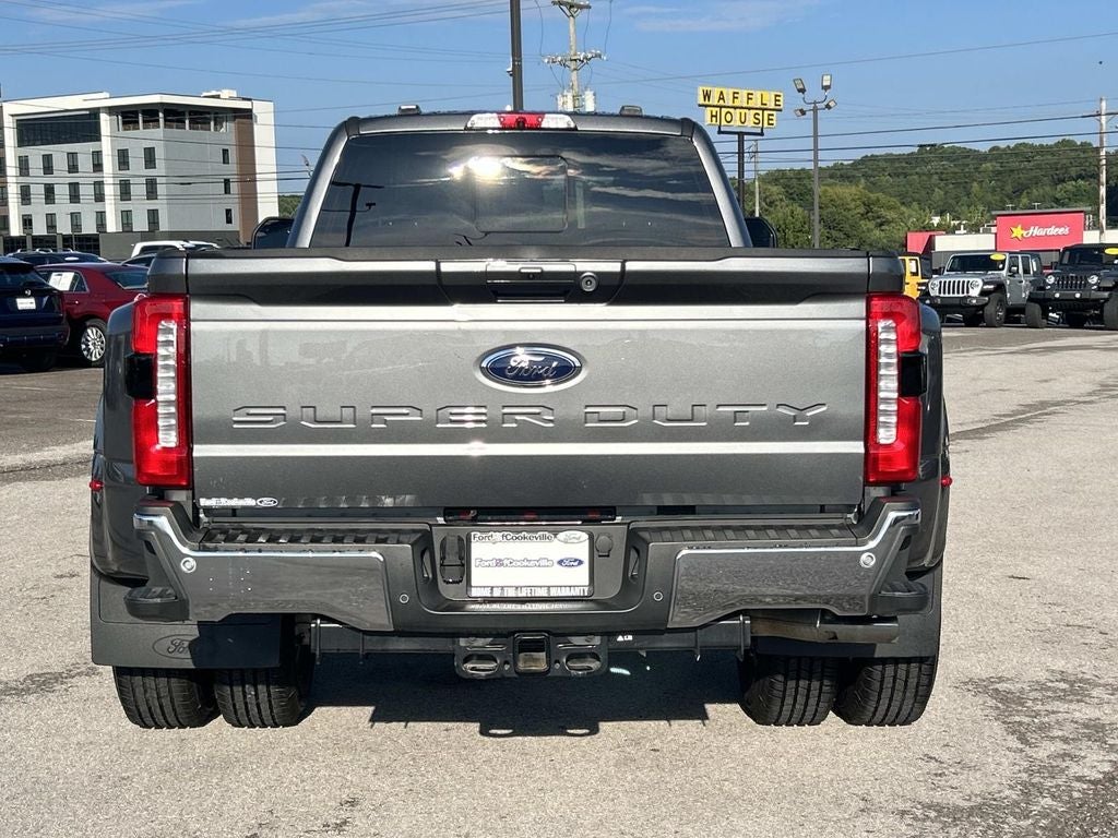 2025 Ford Super Duty F-350 DRW Pickup Lariat