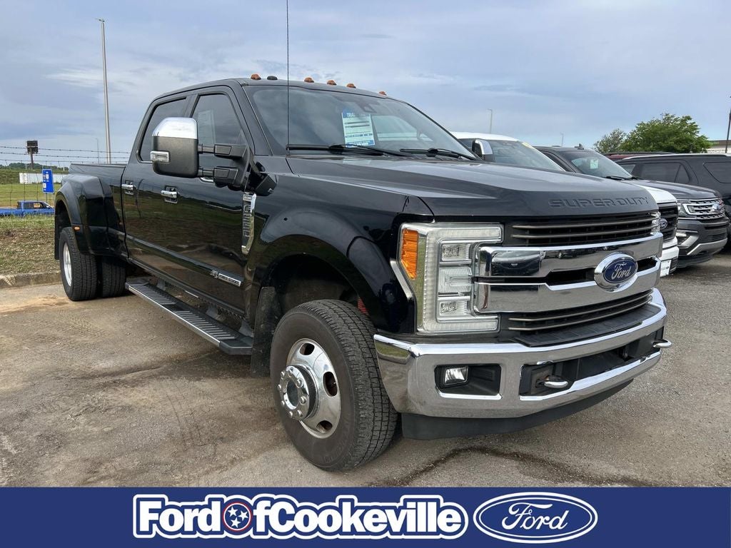 2017 Ford Super Duty F-350 DRW Pickup King Ranch