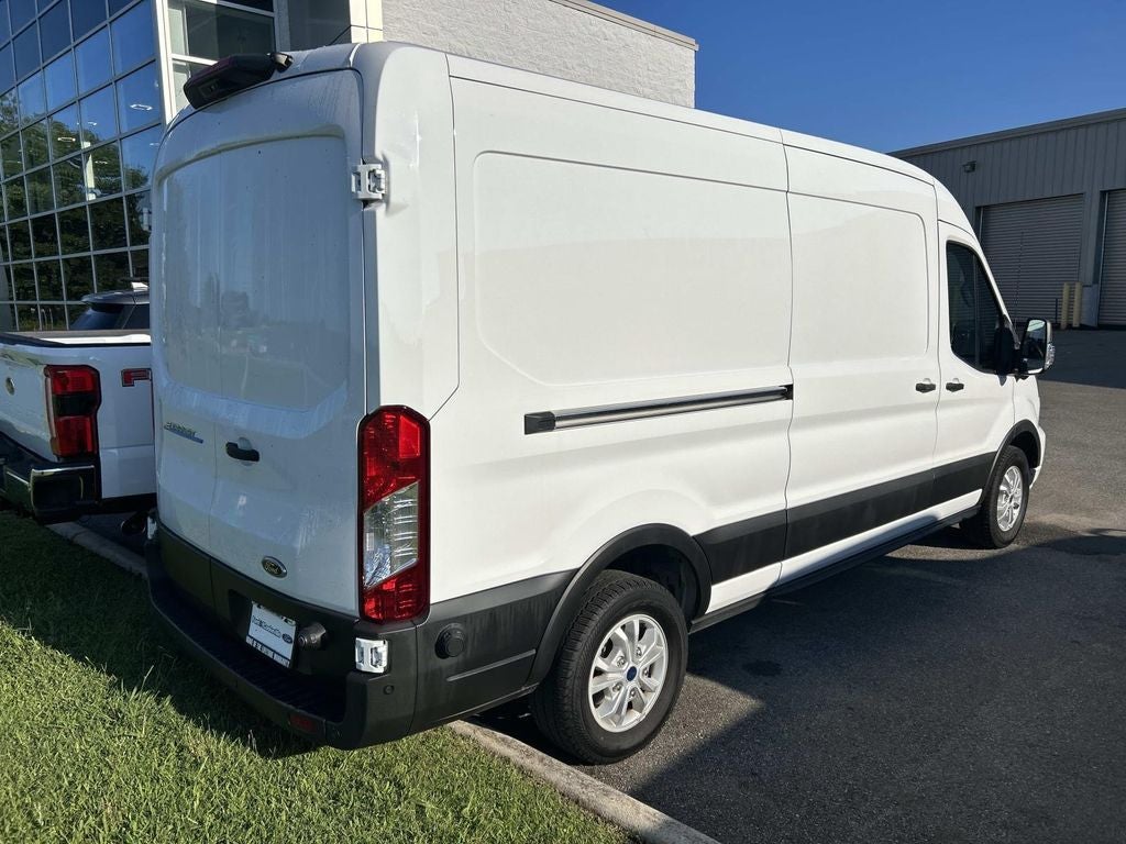2023 Ford E-Transit Cargo Van Base