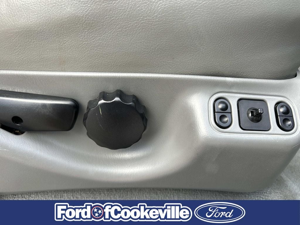 2002 Ford Super Duty F-250 Lariat