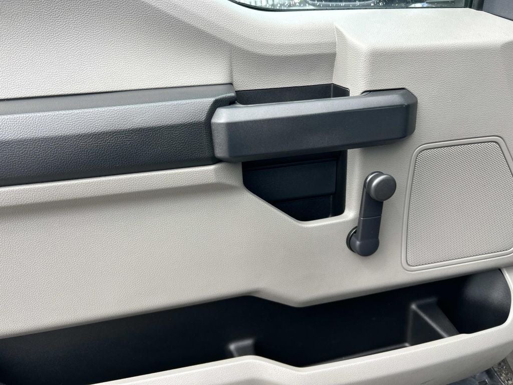 2022 Ford Super Duty F-350 SRW Pickup XL