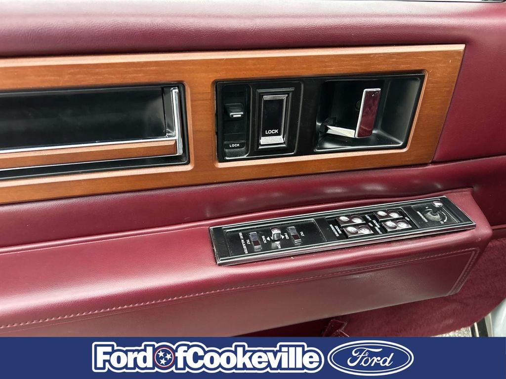 1988 Cadillac Fleetwood d'Elegance