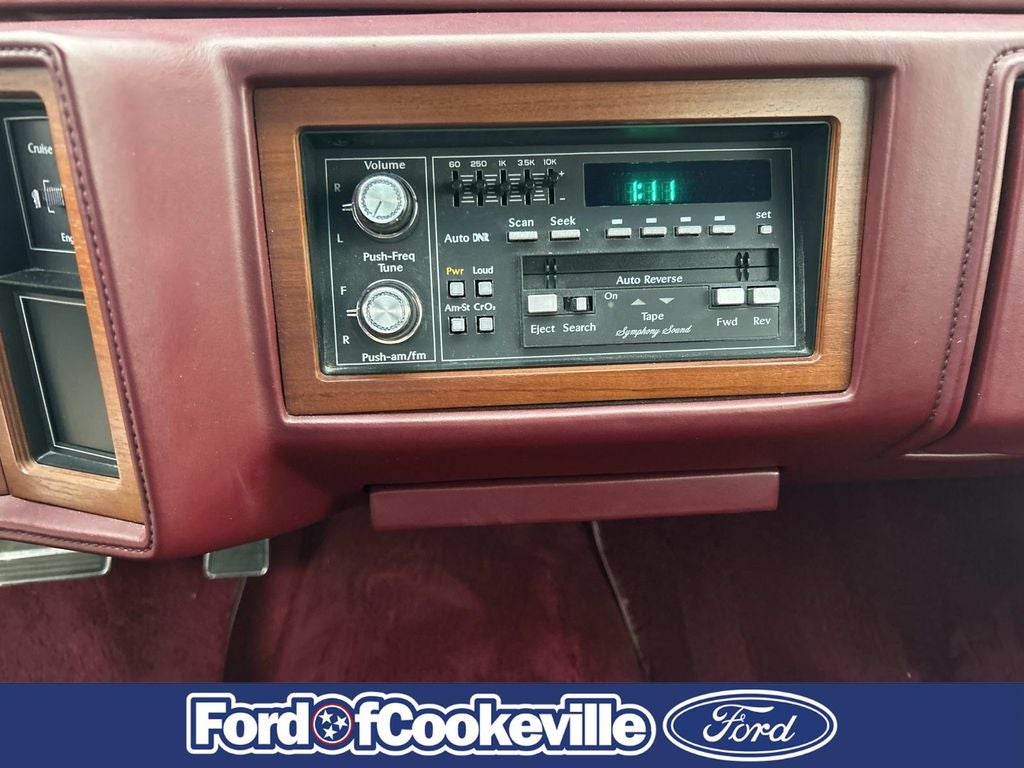 1988 Cadillac Fleetwood d'Elegance