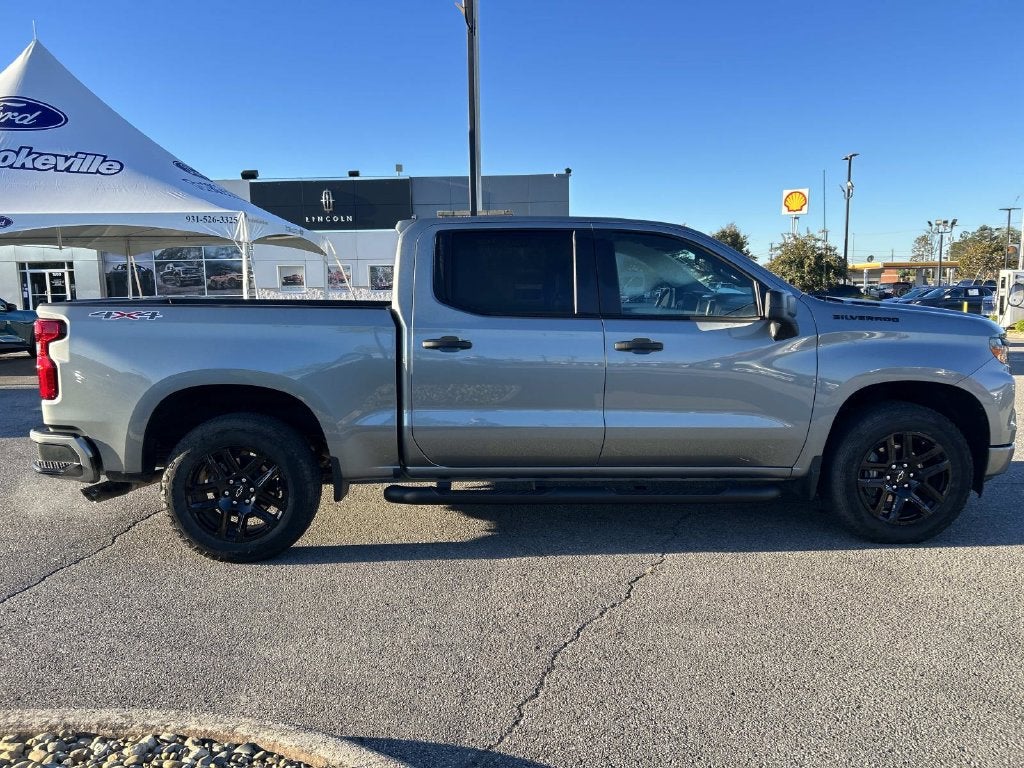2025 Chevrolet Silverado 1500 Custom