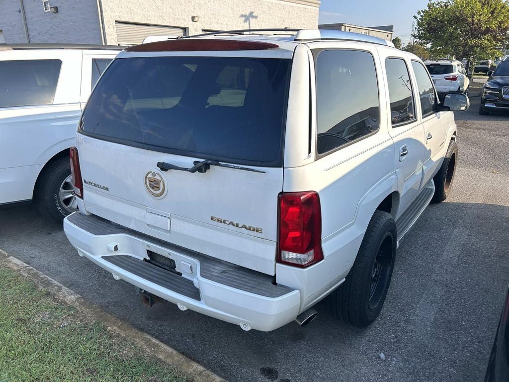 2002 Cadillac Escalade Base