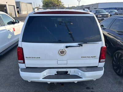 2002 Cadillac Escalade Base
